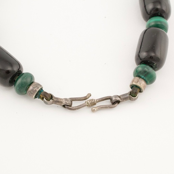 Vintage Silver Sheen Obsidian & Malachite Beaded Necklace with Geometric Pendant - Picture 10 of 10